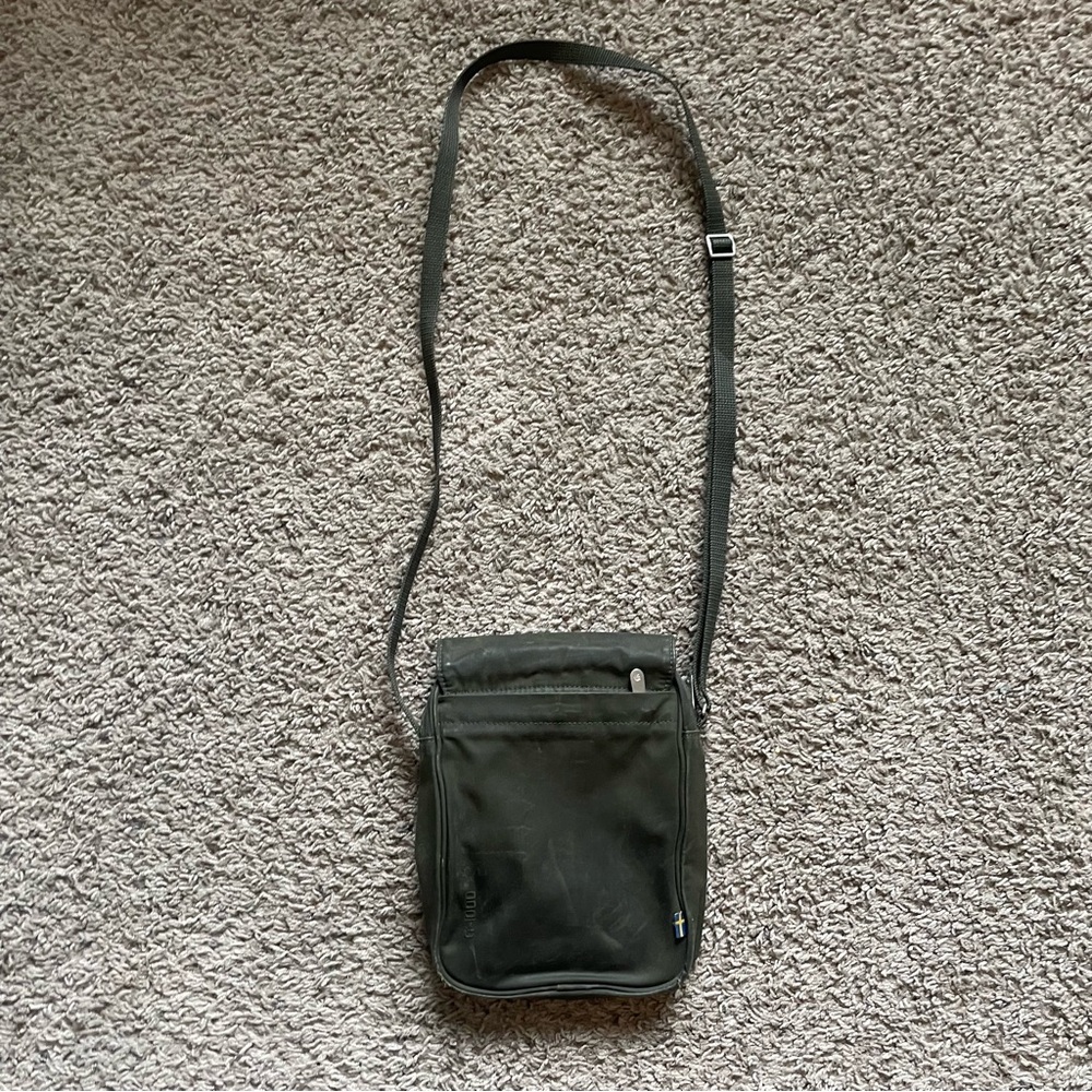 Fjallraven Pocket Bag G-1000 Crossbody Zip Green Travel Hiking Snap Close - Picture 3 of 16